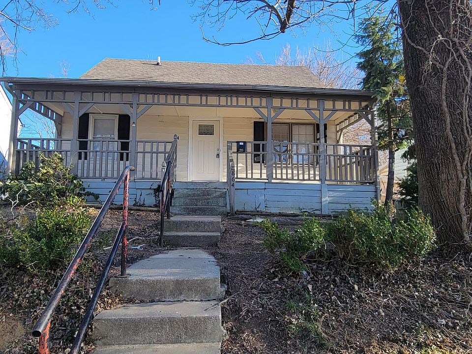 1st image of 864 Darley Dr