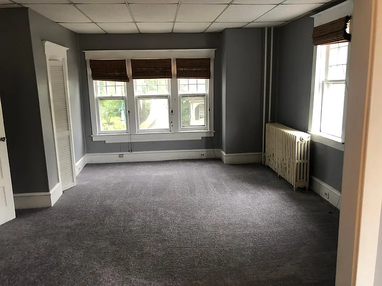 217 Kings Hwy E #2 — Photo 4
