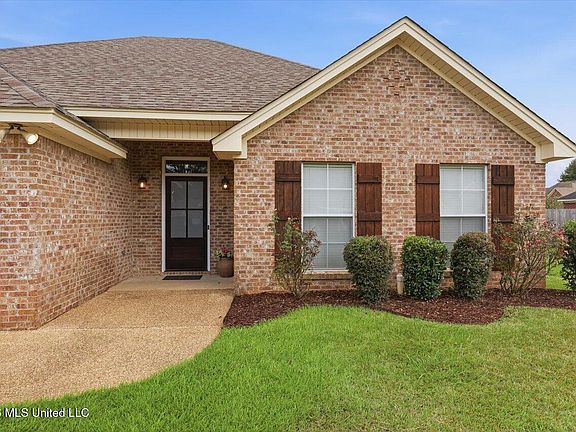 3rd image of 1074 Spanish Oak Dr