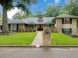 13 Elmwood St, Longview, TX 75604