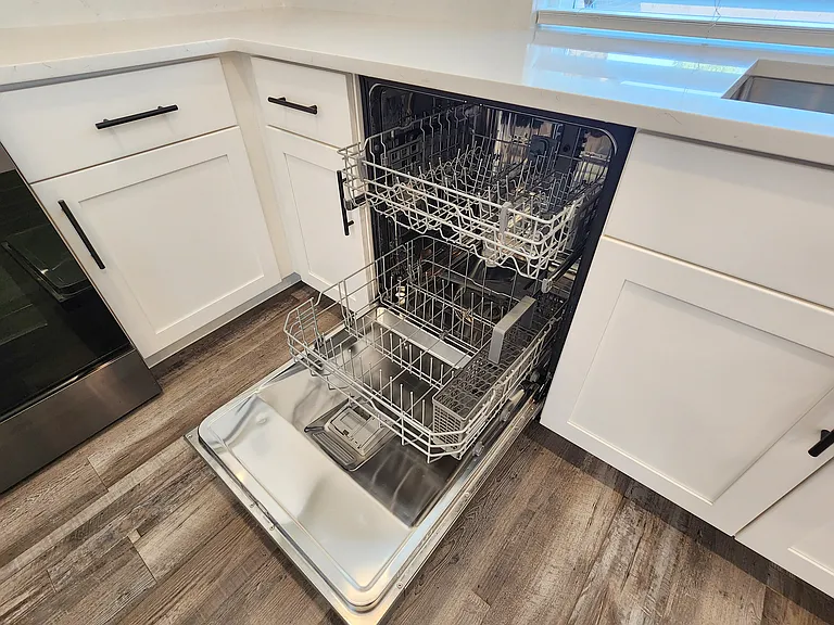 LG dishwasher with stainless steel tub