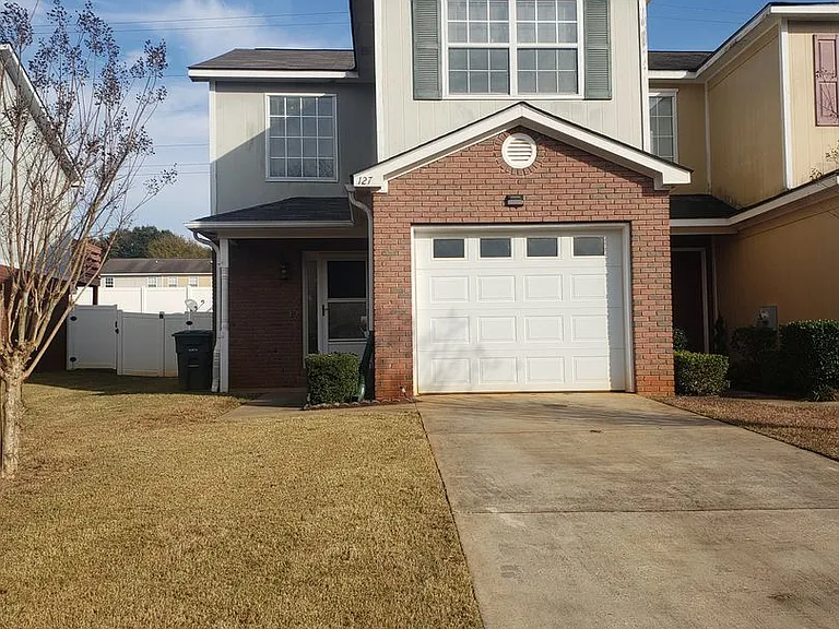 127 S Springview Dr — Photo 1
