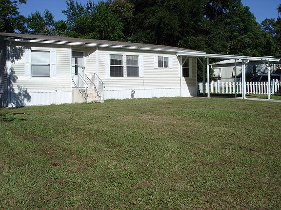 3rd image of 710 Bayou Dr