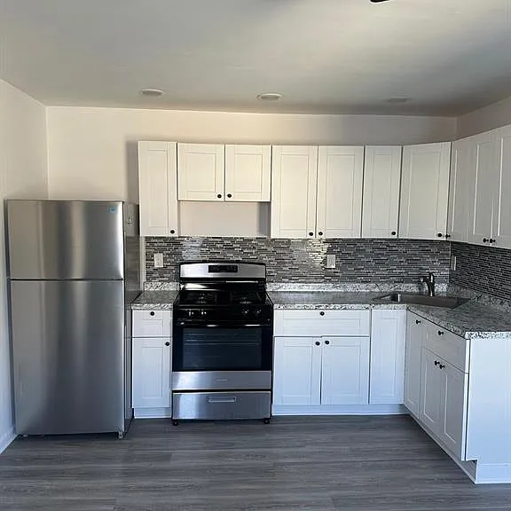 152 Trimble Ave #2 — Photo 1