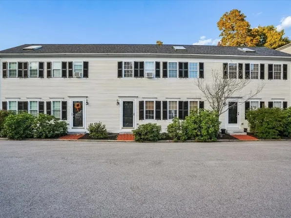 100 State St APT 8, Newburyport, MA 01950