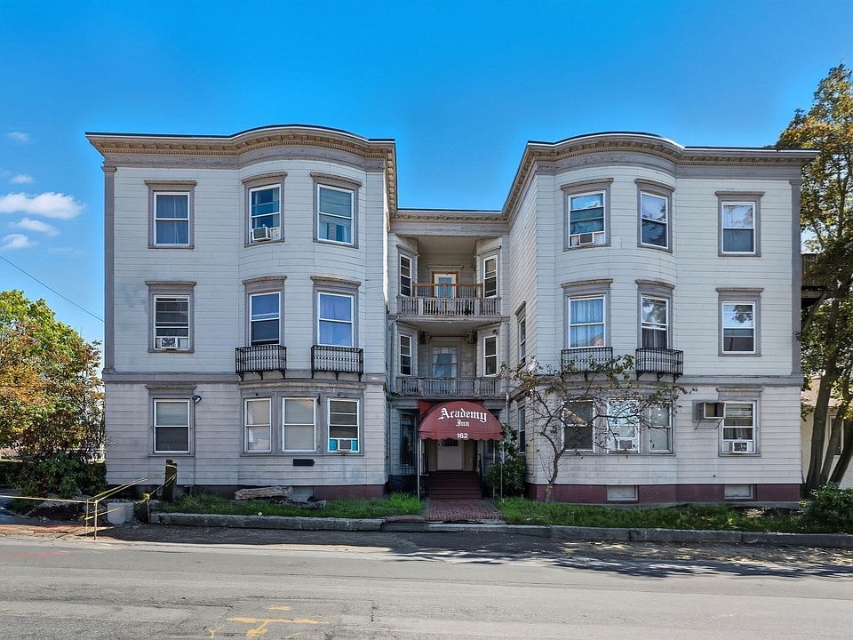 1st image of 162 Warren Ave