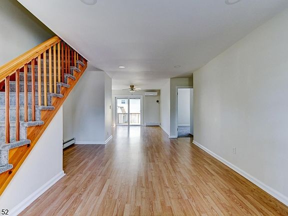 5th image of 5 Reaville Ct