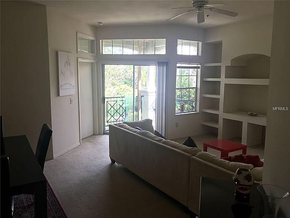 3rd image of 7340 Westpointe Blvd APT 327