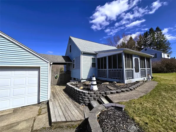 620 Pennsylvania Ave, Little Meadows, PA 18830