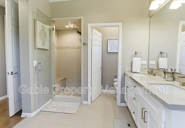 26882 Greenleaf Ct — Photo 17