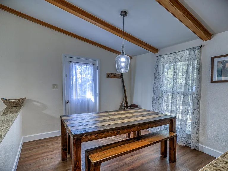 26 N Debonaire Ct — Photo 2