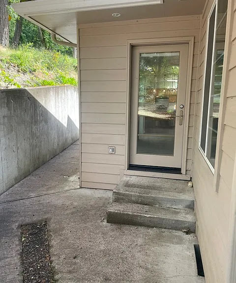 2709 Hallmark Ln — Photo 22
