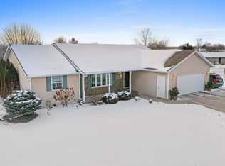 3120 W Ottertail Ct, Green Bay, WI 54311