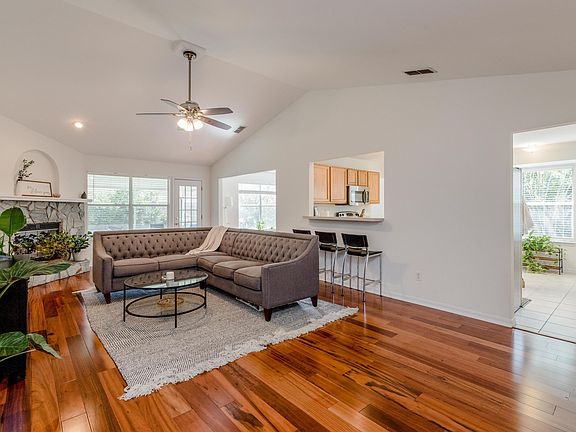 3rd image of 4767 Mountain Breeze Ct S
