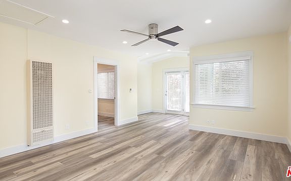 5th image of 903 Nowita Pl