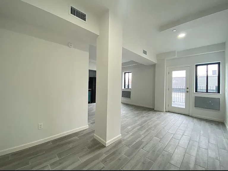 14-43 31st Ave #2B — Photo 3