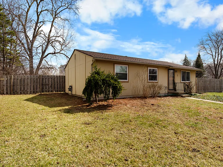 2 Faust Ct — Photo 31