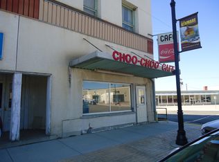 27 W Division St, Kenmare, ND 58746