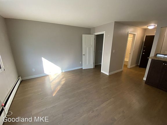 3rd image of 2019 N Farwell Ave APT 205