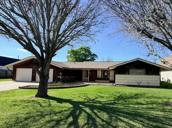 2134 5th St, Port Neches, TX 77651