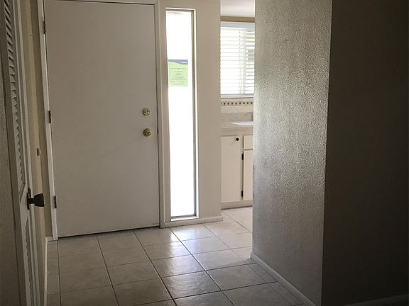 3rd image of 10024 W Sandstone Dr