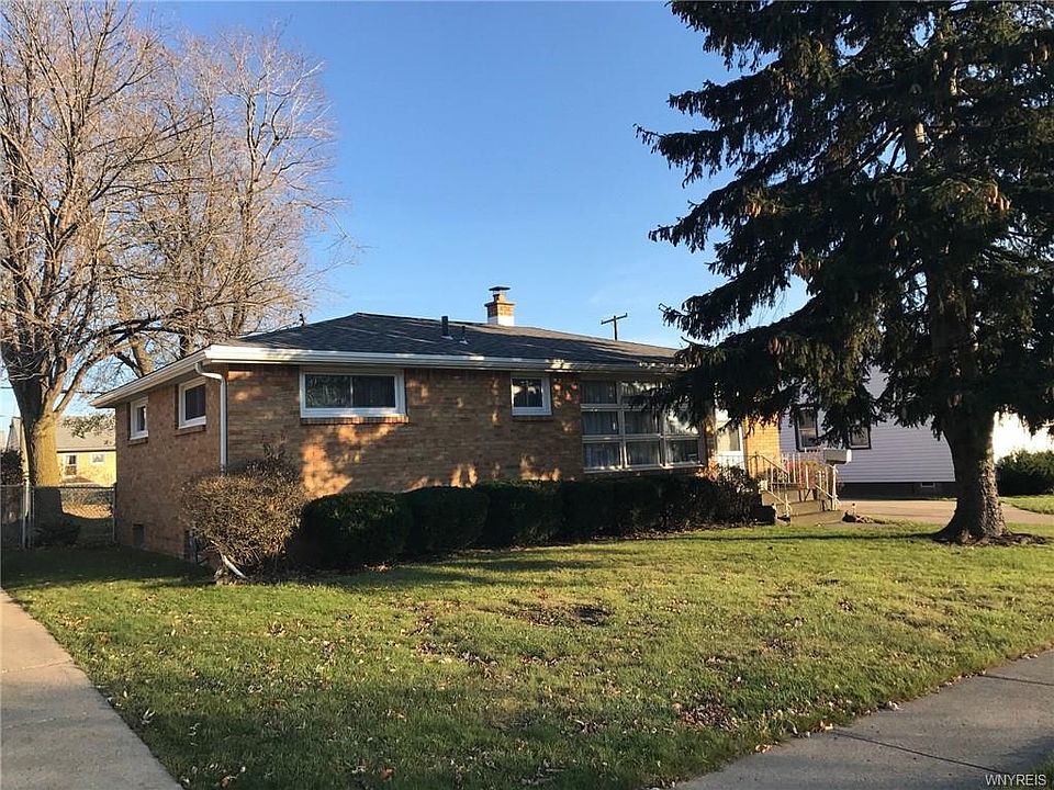 1st image of 105 Medina St