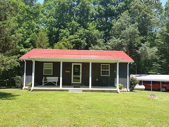 3rd image of 412 Stokes Ln