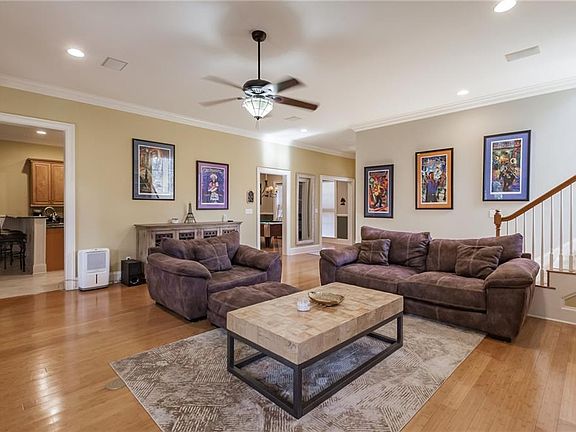 5th image of 3 Five Oaks Dr