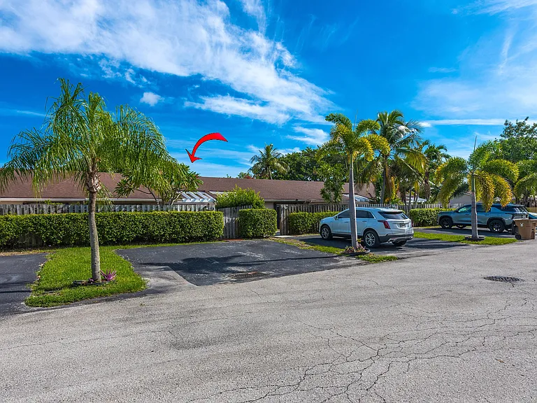 1013 NW 53rd St — Photo 34