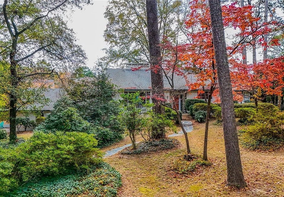 1st image of 7608 N Pinehill Dr