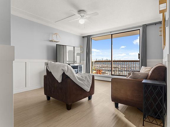 4th image of 320 Royal Ave #908