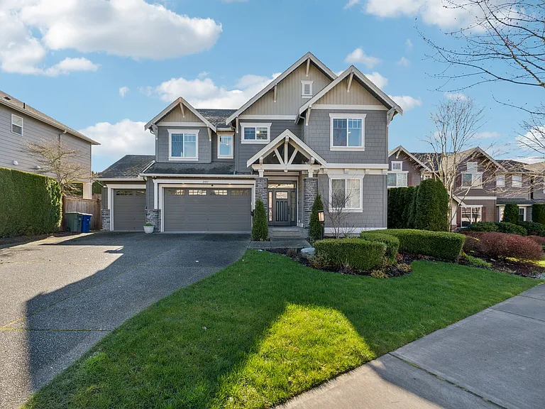 21011 SE 6th Pl — Photo 1