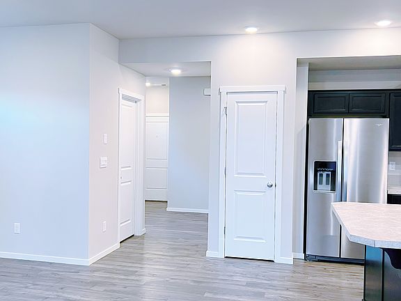 5th image of 18895 109th Avenue Ct E