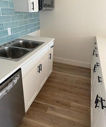 3rd image of 3480 Garden St #2