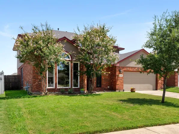 905 Saybrook Ct, Saginaw, TX 76131