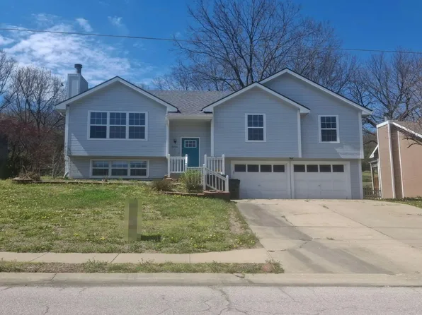 2204 S 19th Ter, Leavenworth, KS 66048
