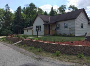 821 Polk Ave, Wausaukee, WI 54177