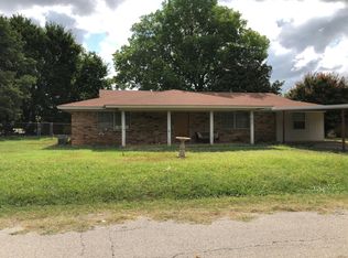 820 N Avenue A, Springtown, TX 76082