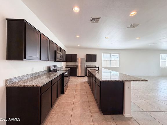 2nd image of 1050 W SAND CANYON Court