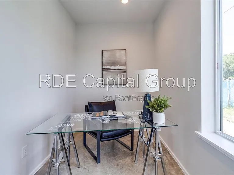3308 Birmingham Ave #8 — Photo 4