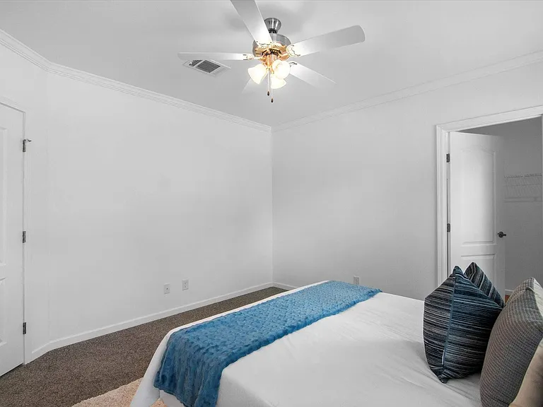 1284 Plymouth Pl — Photo 46