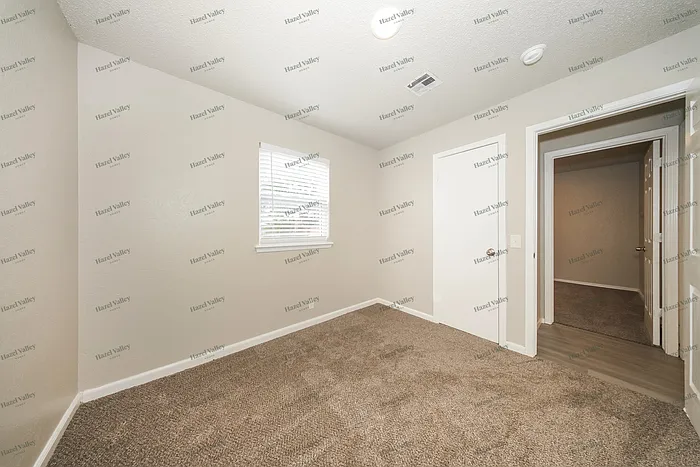 526 W Carson Dr — Photo 10