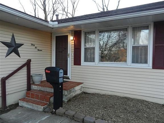 2nd image of 3613 Lisbon St