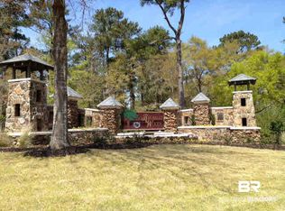 4 Colonel Grierson Dr, Daphne, AL 36527