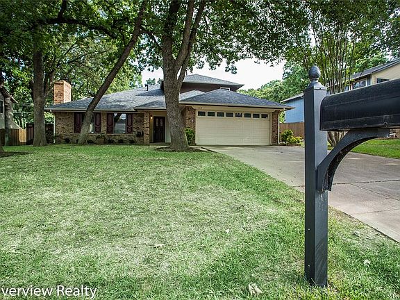 3rd image of 1519 Tiffany Forest Ln