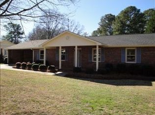113 Anderson Dr, Greenwood, SC 29646