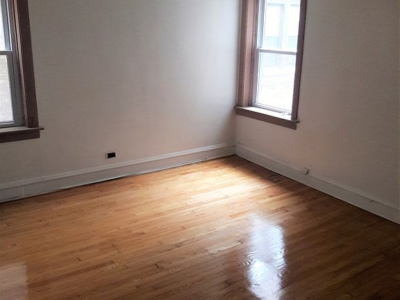 4th image of 7746 S Jeffery Blvd #2