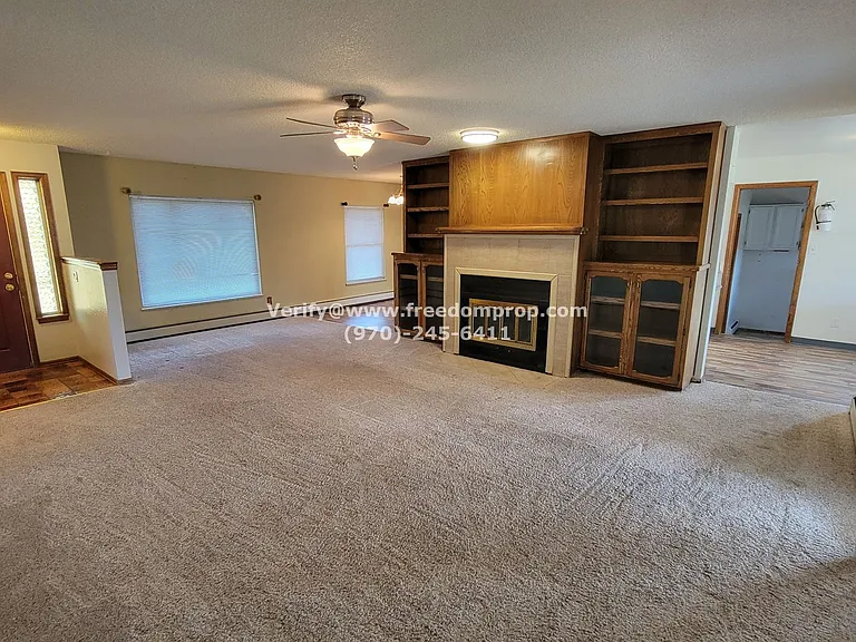 595 Starlight Dr — Photo 4