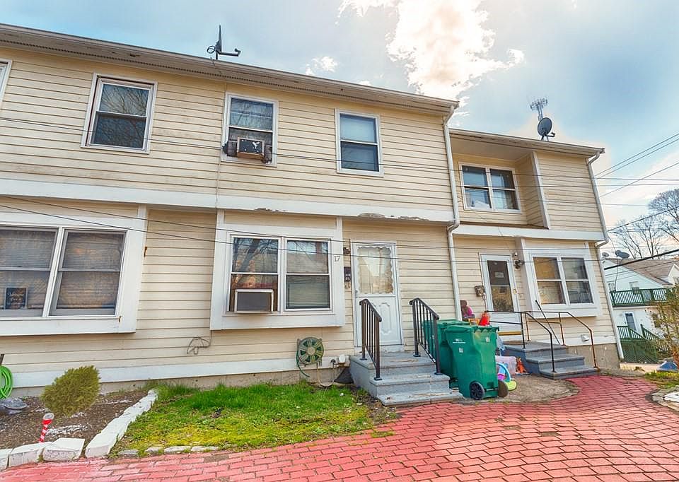 1st image of 17 Rockaway St #17