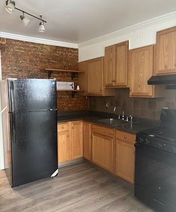 3rd image of 118 N College St Floor 1